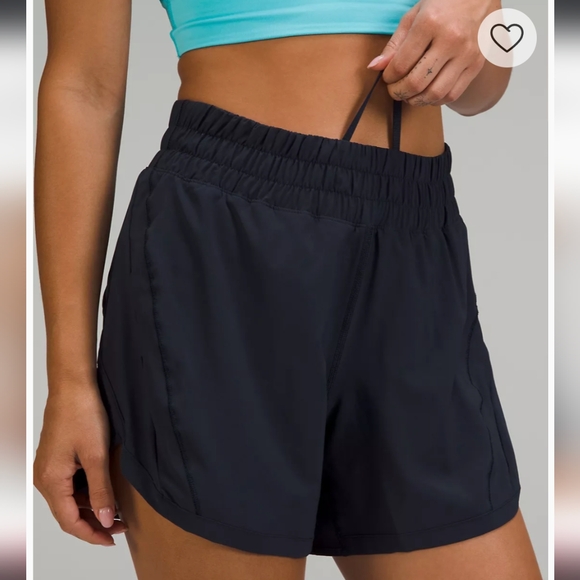 Lululemon Track ME short 5" Lined - Picture 2 of 5